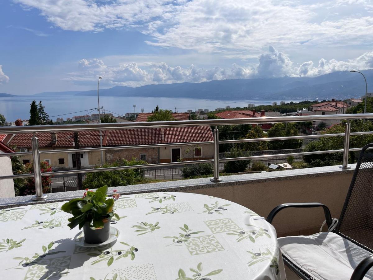 Peachy House Apartment Rijeka Exterior photo